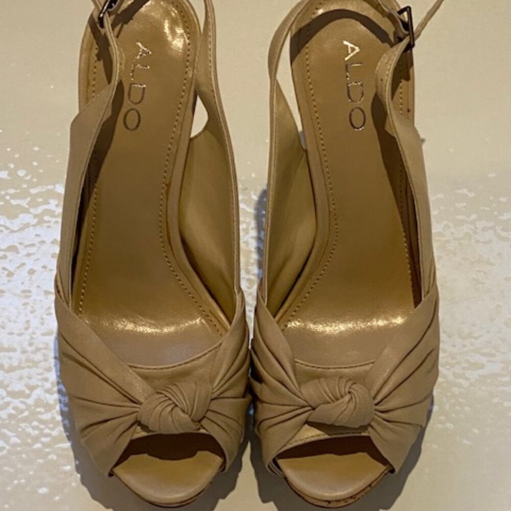 Ladies shoes